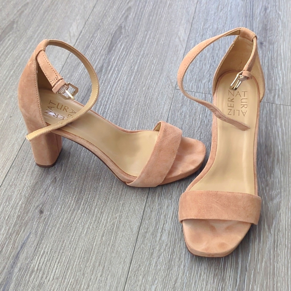 Naturalizer Heels
